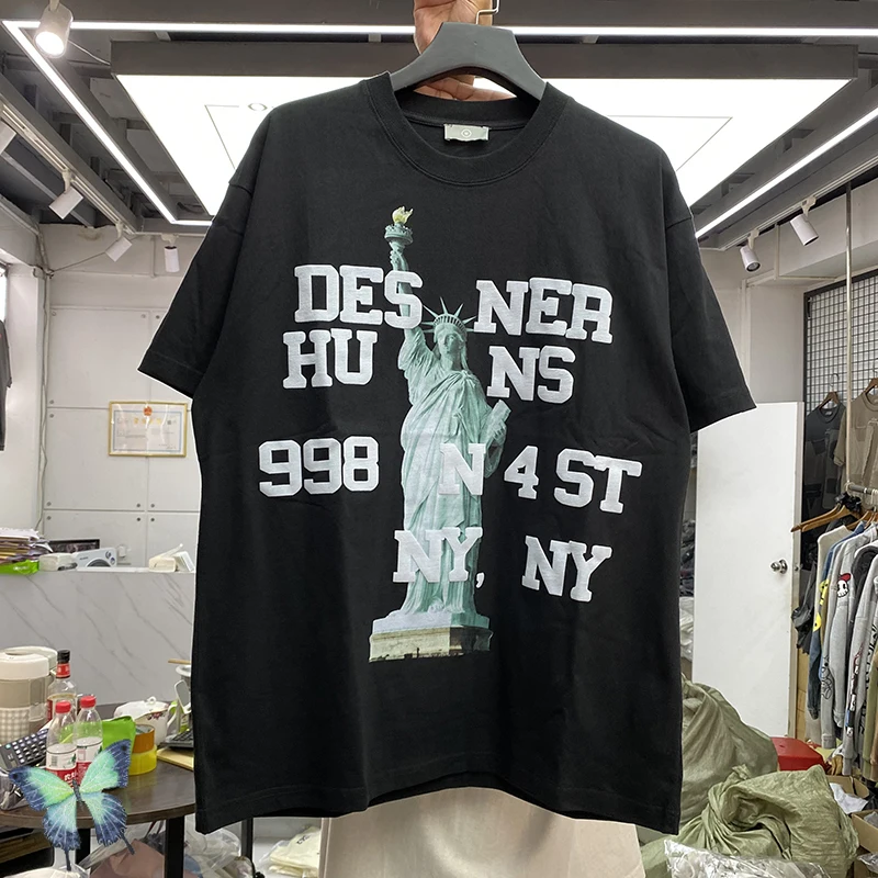 

Statue of Liberty Print T-Shirt Men's Women's Jesus Is King Kanye T-Shirt