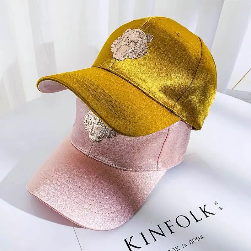 

Womens Silky Satin Baseball Cap with Lion Head Spring Summer Fashion SnapBack Bone Caps for Men Hip Hop Hat