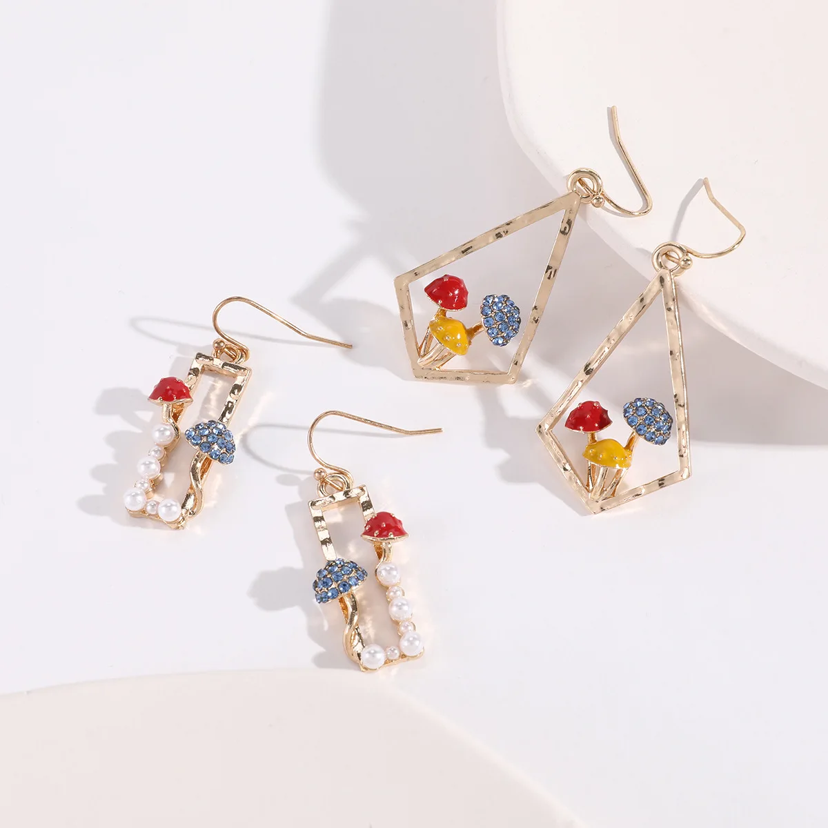

Red Enamel Mushroom Drop Earrings for Women Girls Geometric Zircon Crystal Pearl Square Earrings Wedding Vintage Jewelry Gifts