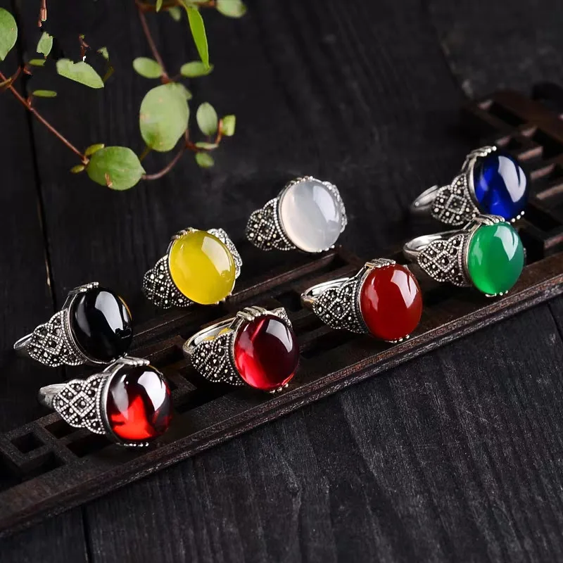 

Ethnic Style Emerald Imitation Green Chalcedony Ring Temperament Ladies Ring Opening Imitation Agate Color Treasure Ladies Ring