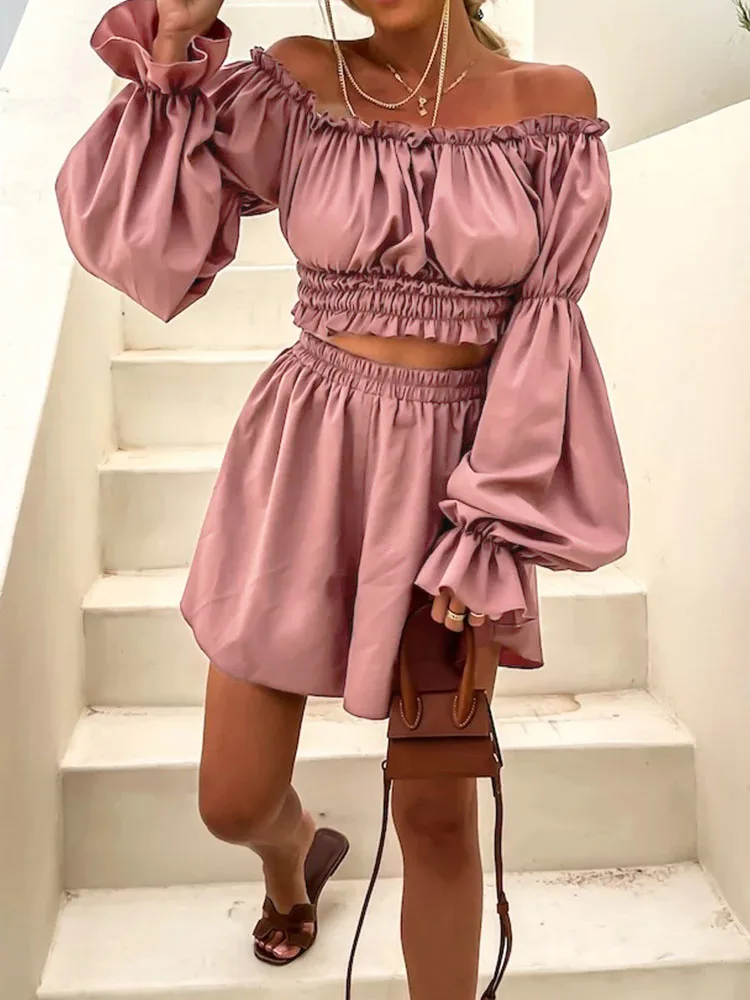 

Summer Casual Solid Beach Outfits Sexy Off Shoulder Ruffles Long Sleeve Crop Tops+Elastic Waist Shorts New Women Loose Party 2pc