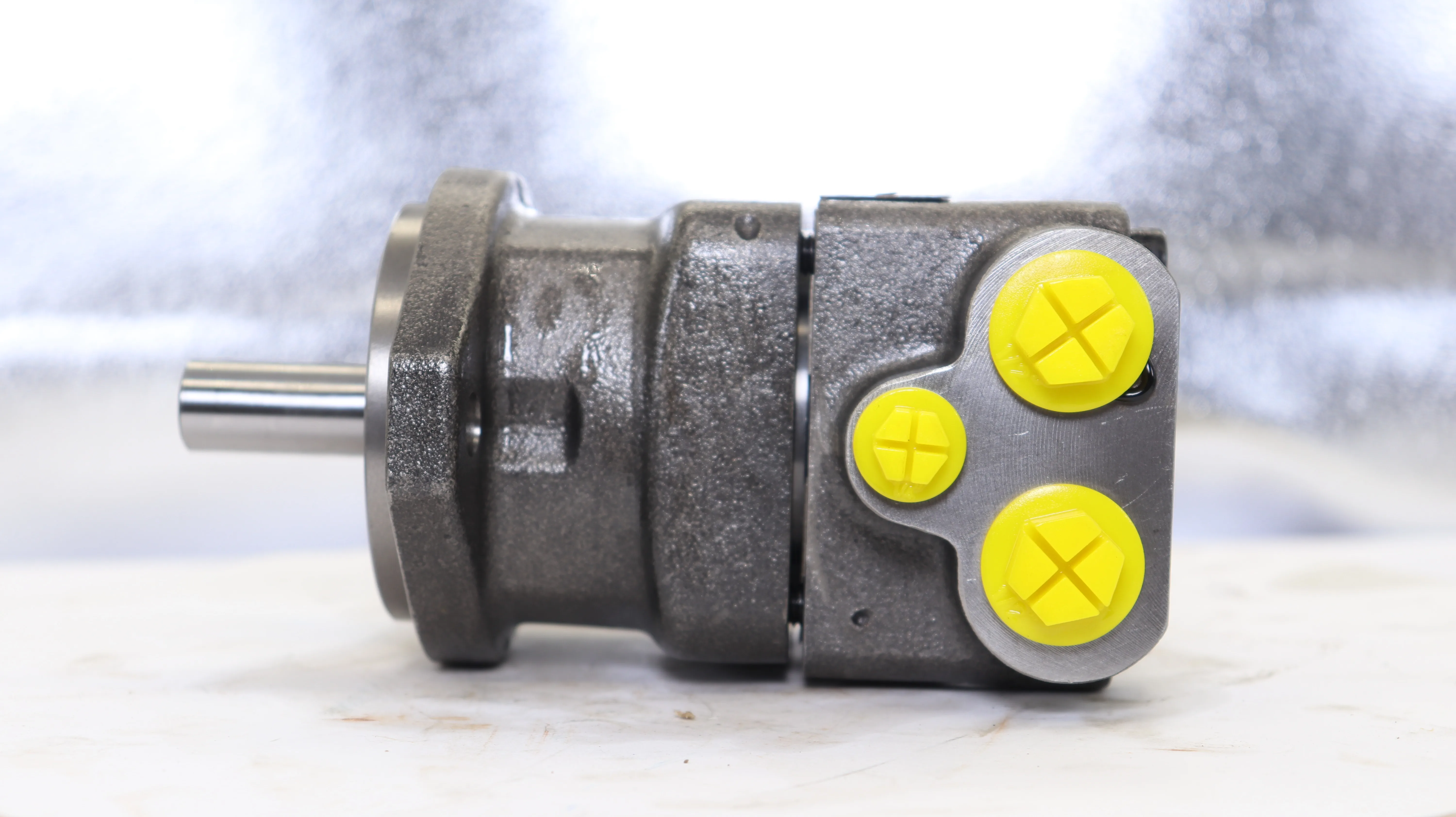 Гидравлический насос F12-080-MF-CV-C-000-000-0 Hy-raulic Motor F11-010-MB-CH-K209