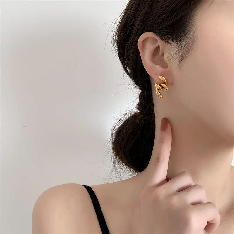 

Chain Splicing Stud Female Titanium Steel Gold-plated Earrings