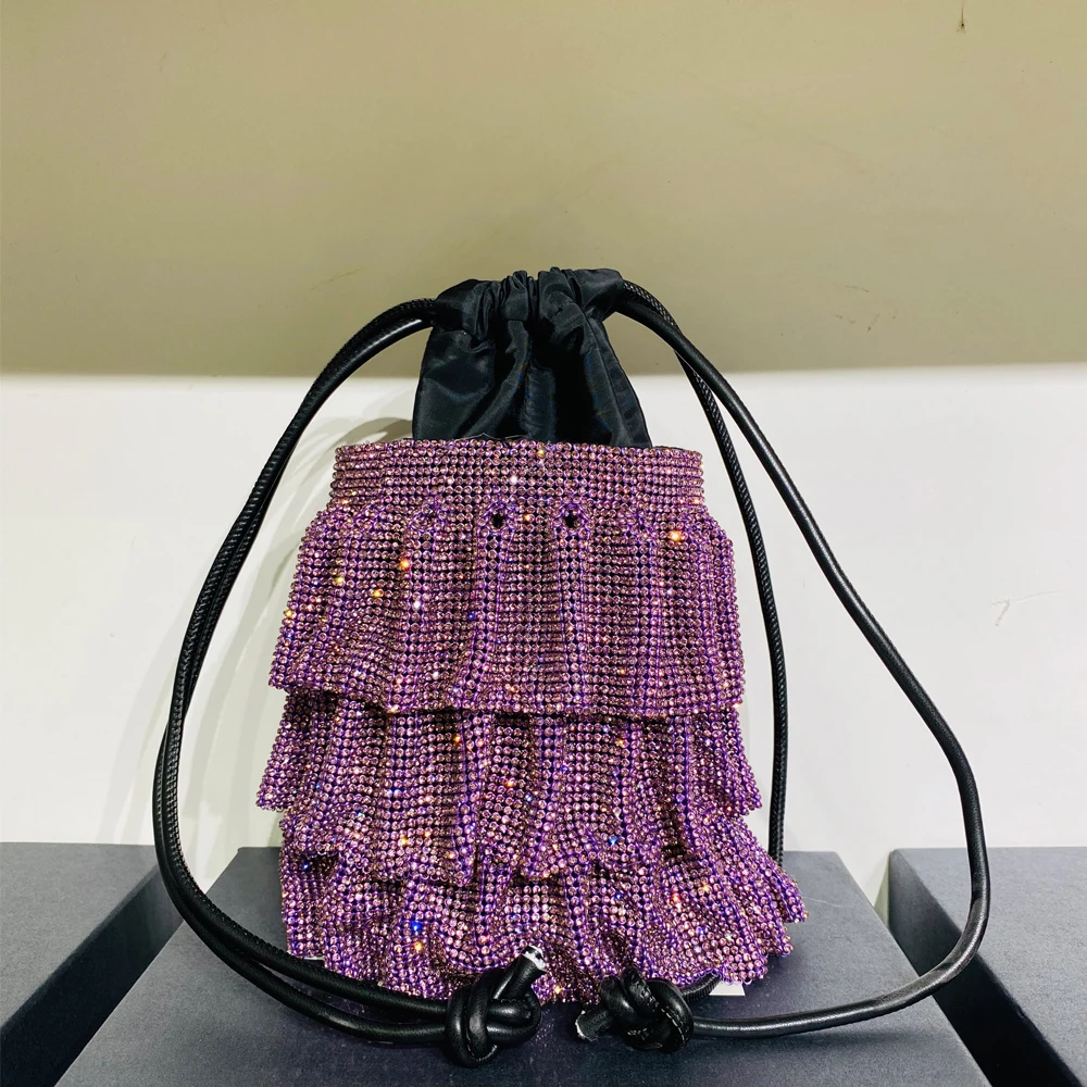 

Purse Designer Luxury Handbags For Women 2023 Rhinestone Mesh Evening Ladies Drawstring Bucket Bag Chain Shoulder Clutch bag