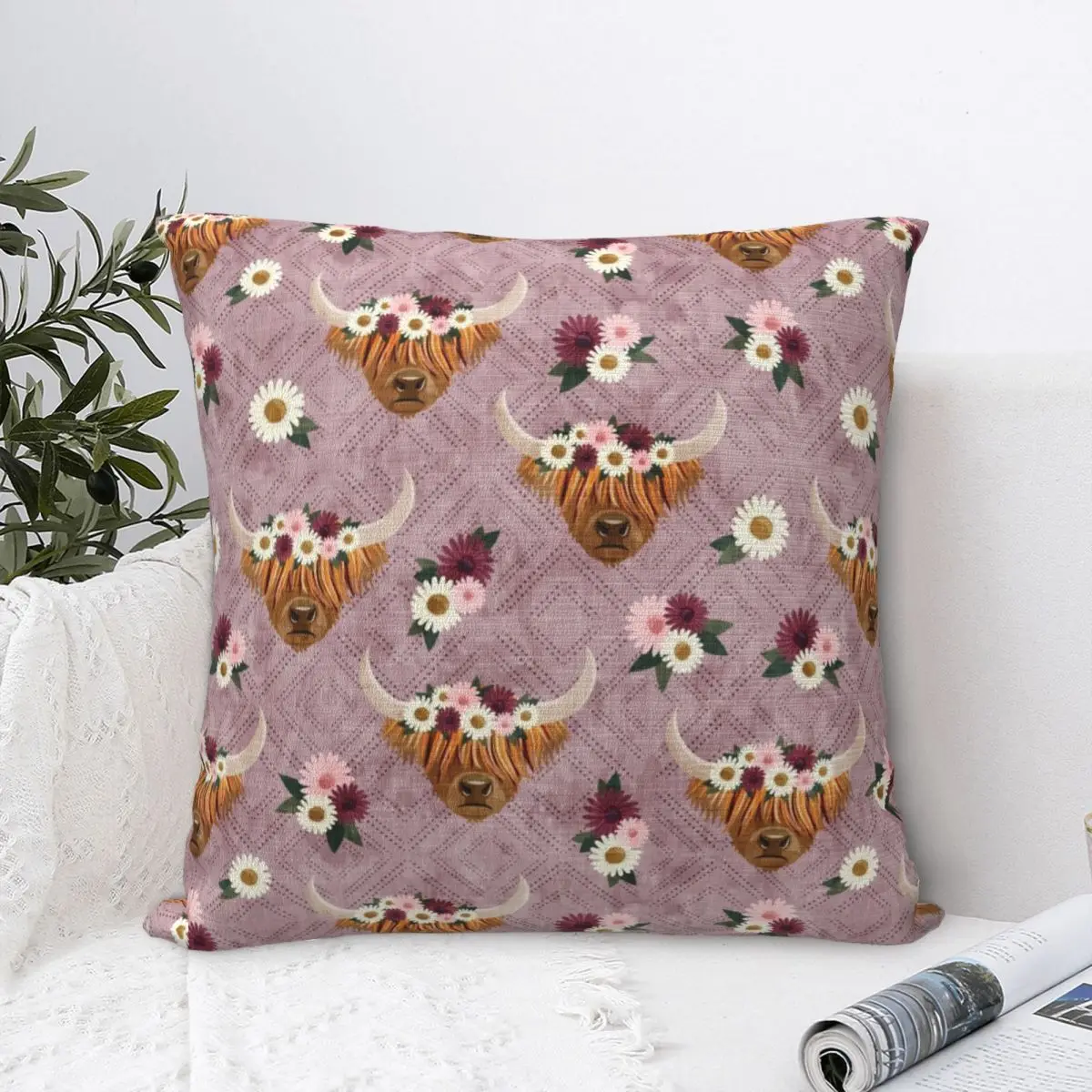 Floral Crowned Highland Cow Square Pillowcase Cushion Cover Comfort Pillow Case Polyester Throw Pillow cover For Home Sofa