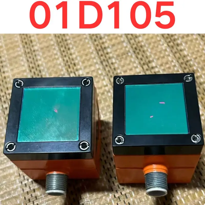 Подержанный лазерный датчик для измерения расстояния 01D105