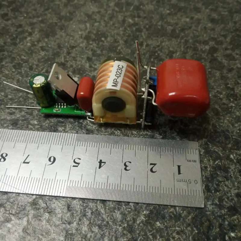 DC3.7V7.4V8.4V Boost Module Малый и средний модуль улавливания свиней Высоковольтная