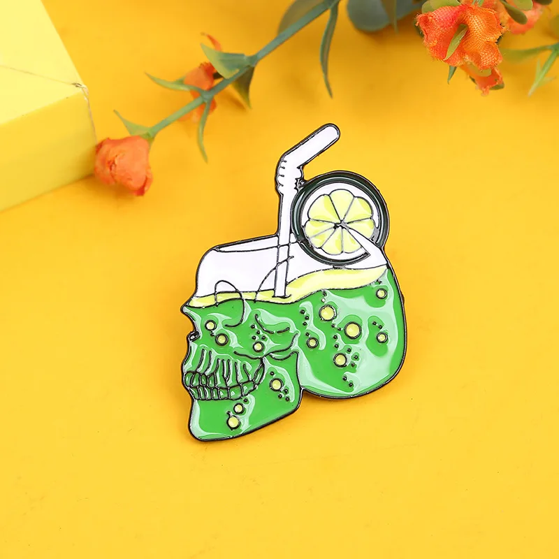 

SALeeee Creative Punk Skull Alloy Brooch Teapot Lemon Juice Skull Gender Pin Creative Badge Jewelry Special Gift