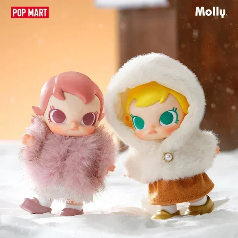 Фото POP MART Molly Winter Fit Check Серия: Коллекционные фигурки-сюрпризы (Blind Box) — Милая модель, подарок на день рождения №4