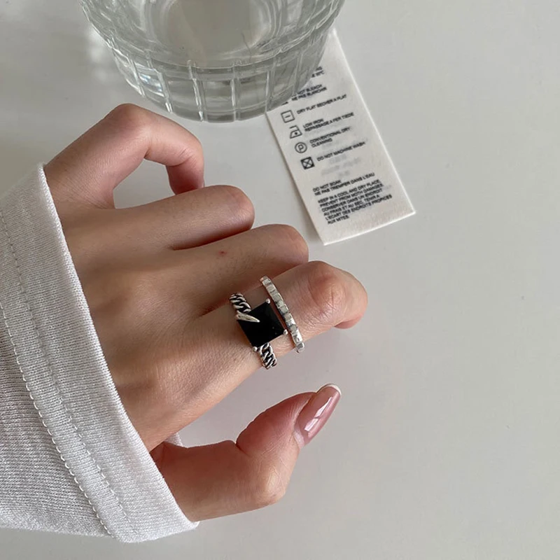 

Cool Punk Silver Color Square Black Zircon Double Layer Chain Rings For Women Girl Retro Finger Open Ring Manual Jewelry