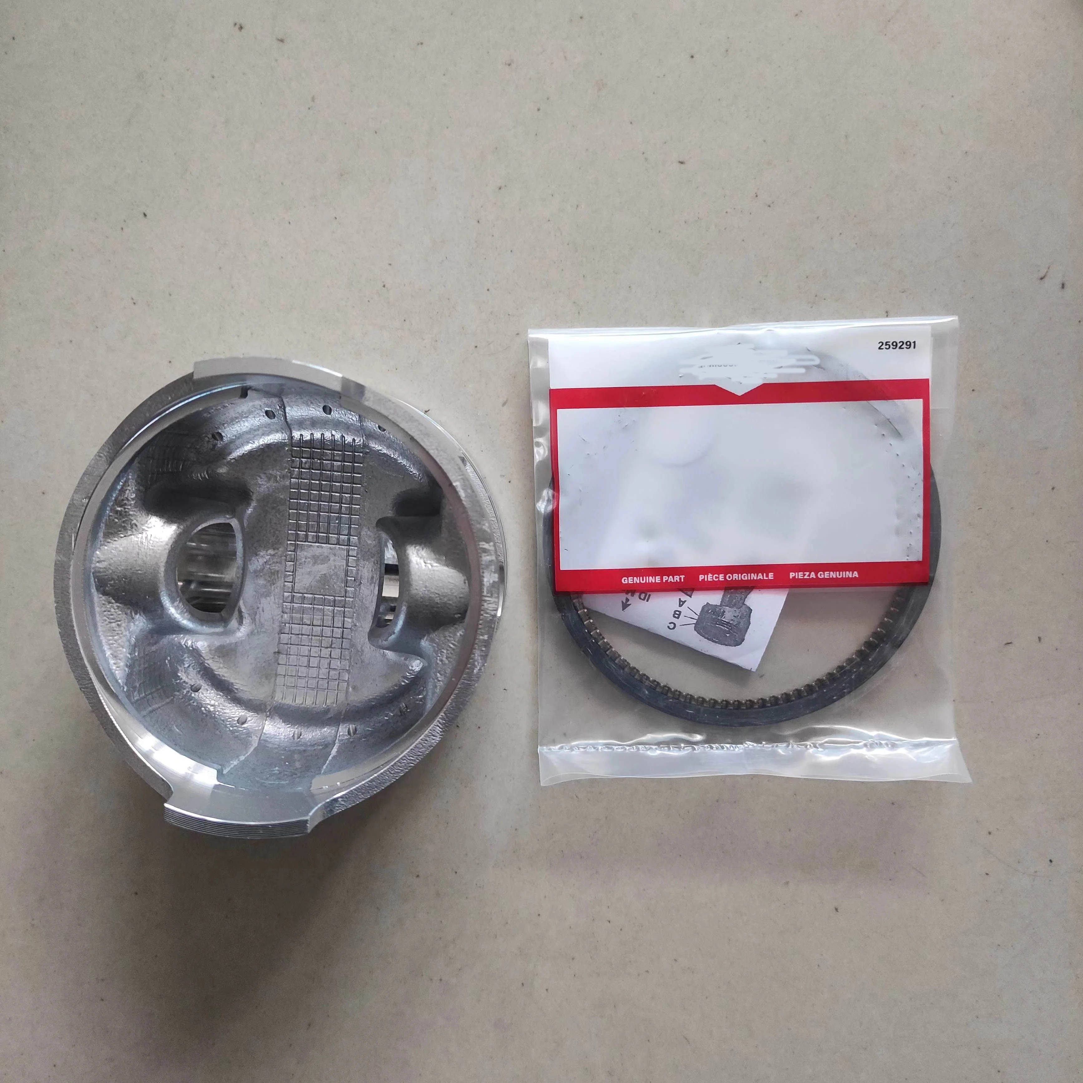 

25T XR2100 PISTON Assembly Briggs&Stratton gasoline engine parts 799535
