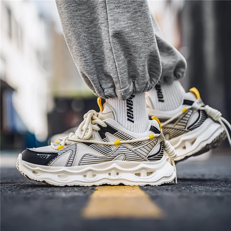 Студенческая повседневная спортивная обувь на мягкой подошве дышащая