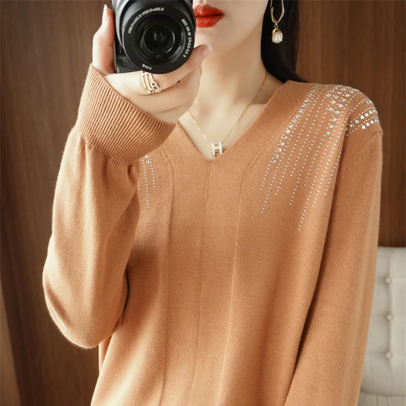 

2023 Autumn And Winter New Knitwear Women's V-Neck Long Sleeve Pullover Solid Shoulder Diamonds Loose Fashion Style Knitwear Top