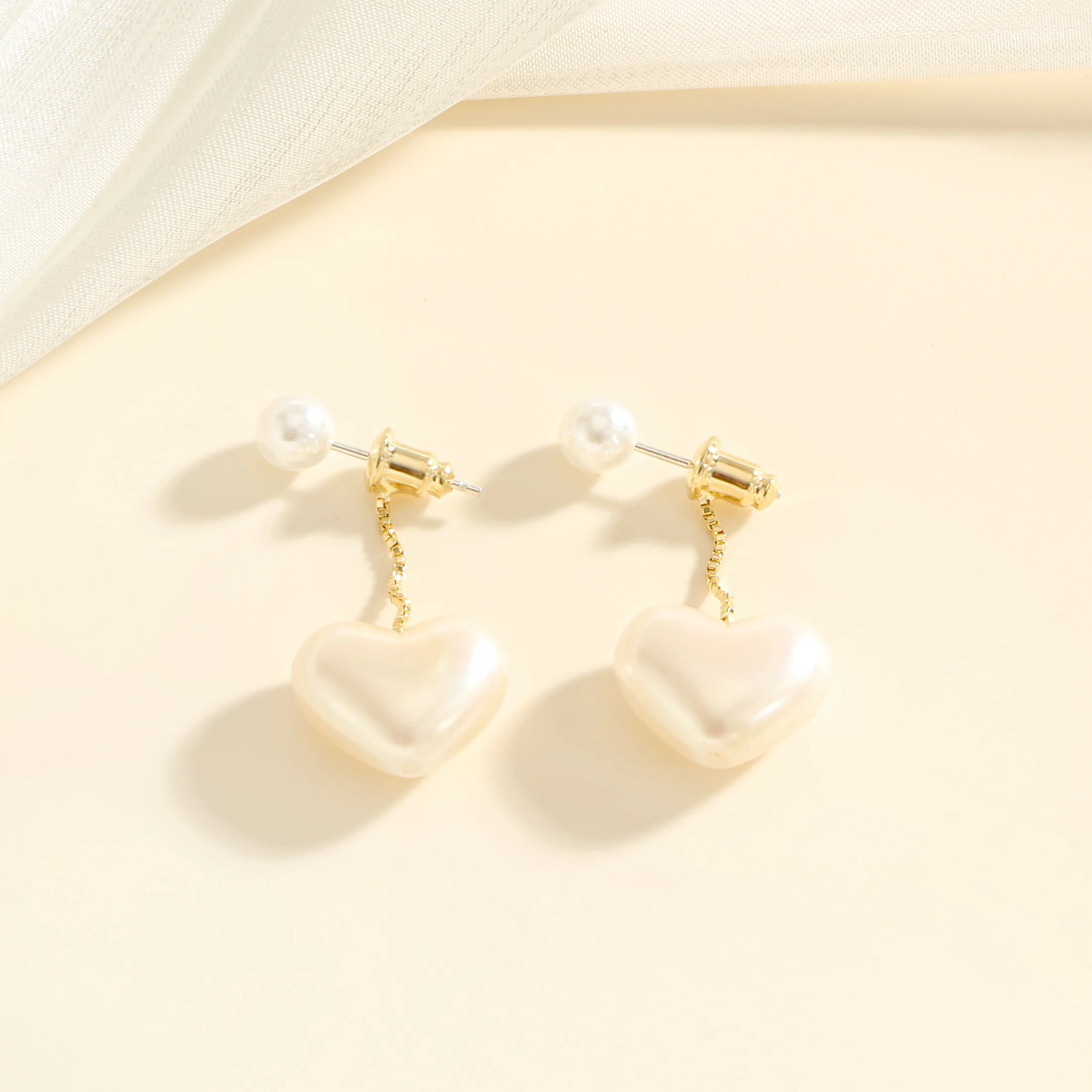 Элегантные и изысканные женские модные серьги в форме сердца с жемчужной