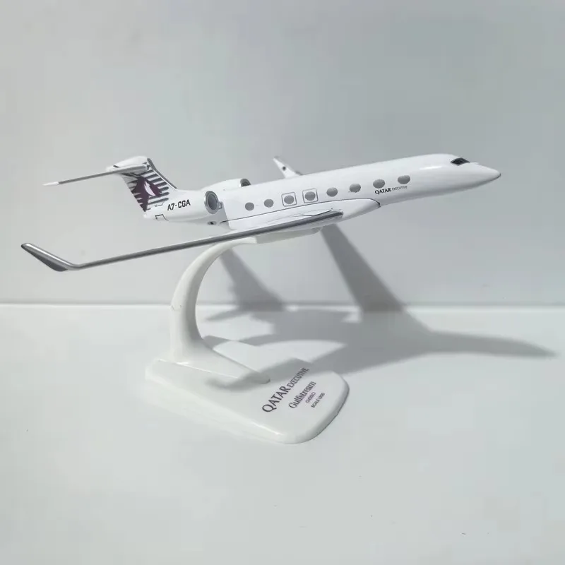 Масштабная модель самолета Qatar Airways Gulfstream G650 в масштабе 1200, набор для сборки, литая под давлением модель из сплава с подставкой, подарок для детей (art.: 3920da0412e7f) - 3920da0412e7f
