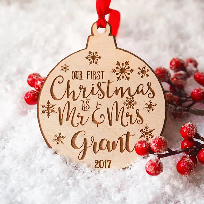 Personalized Christmas Ornaments - Mr and Mrs - Gifts Couple - Newlywed Gift - Just Married