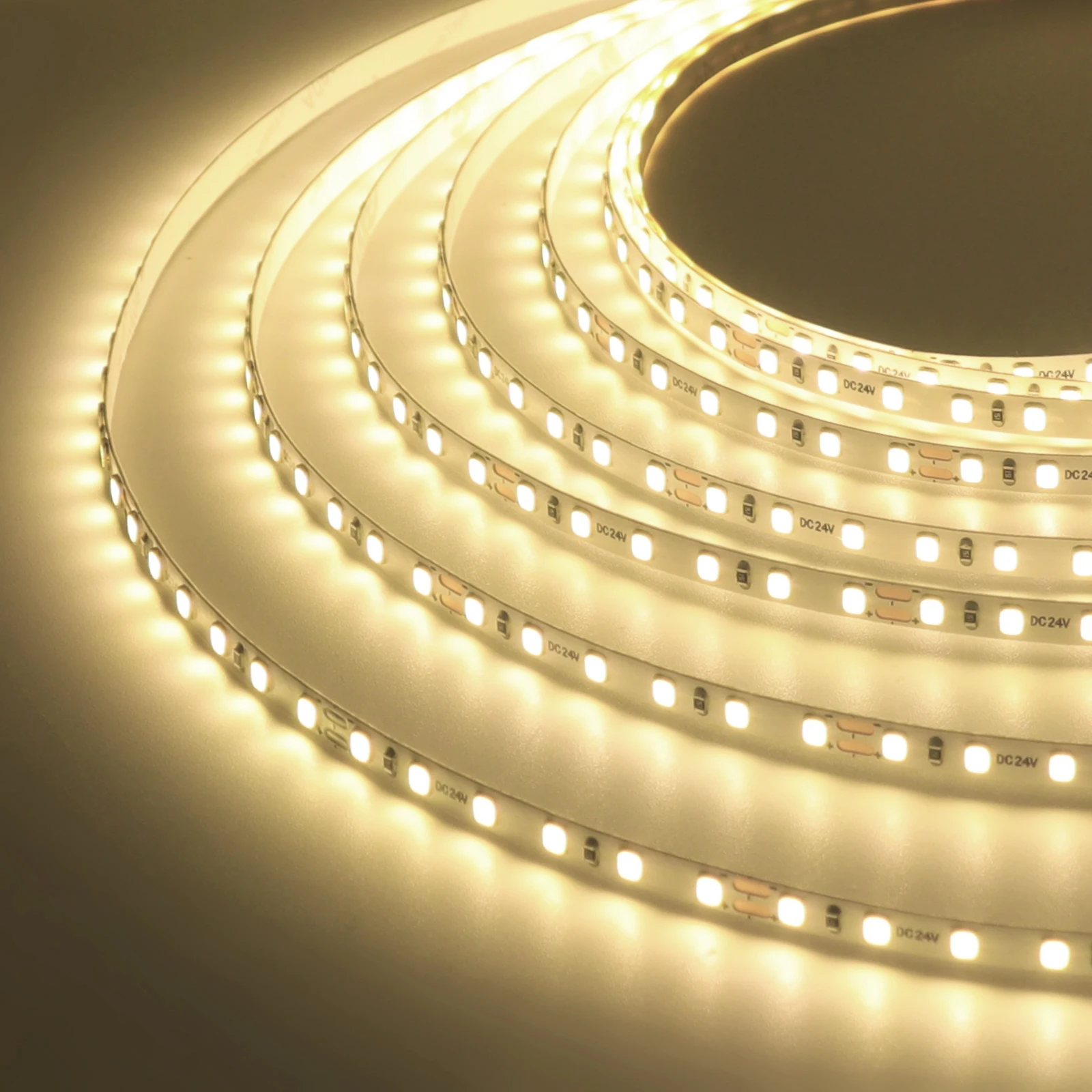 

ГАХАДА Светодиодная лента 12/24В 2835 RGB 5м/10м