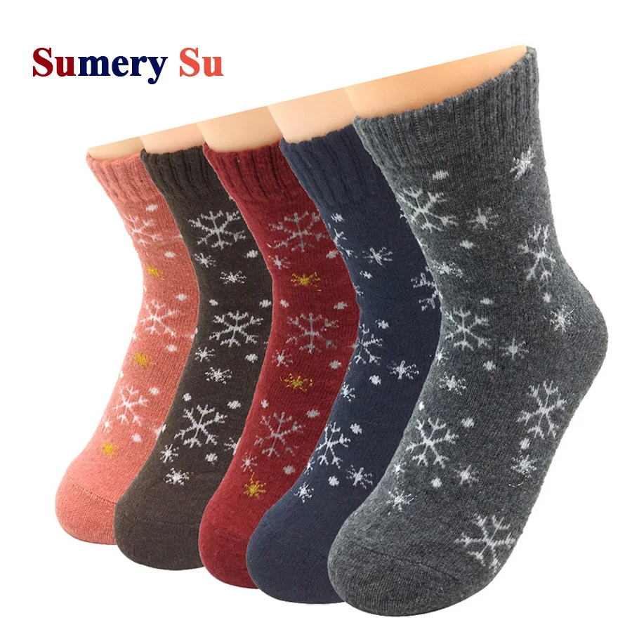 5 Pairs/Lot Wool Socks Women Warm Winter Snow Flower Deer Maple Leaf  Pattern Cashmere Socks Ladies Girls Christmas Gift 5 Style