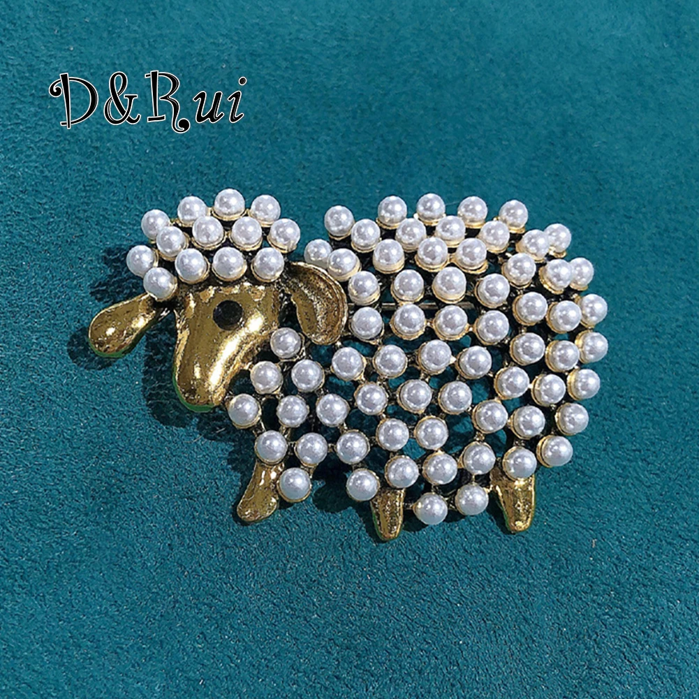

Cute Pearls Sheep Brooches For Women And Men Fashion Hollow Out Animal Brooch Casual Party Brooch Pins Gifts Party Jewelry Gift