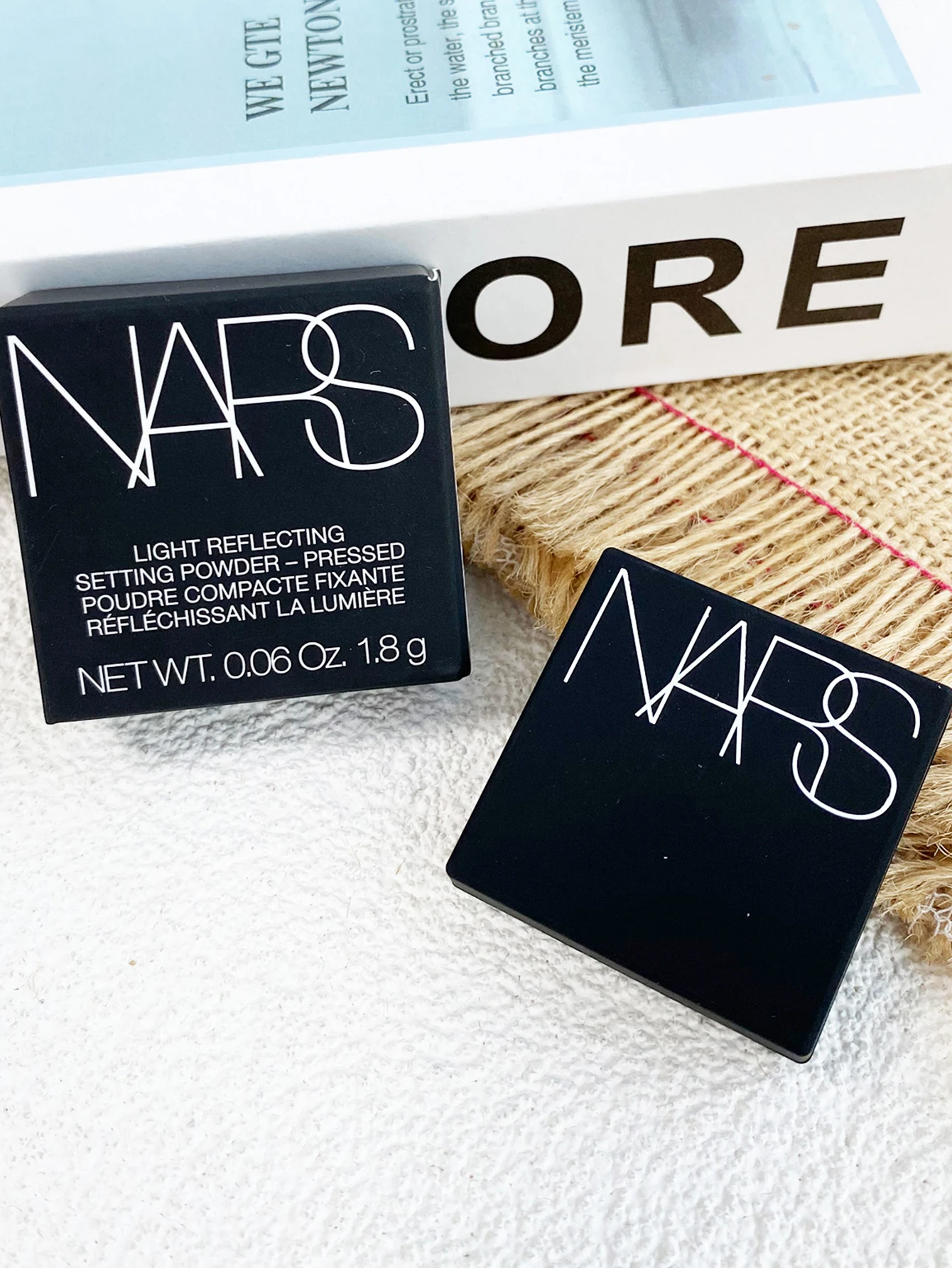 Зеркальный отражающий порошок NARS прессованный 1 8 г
