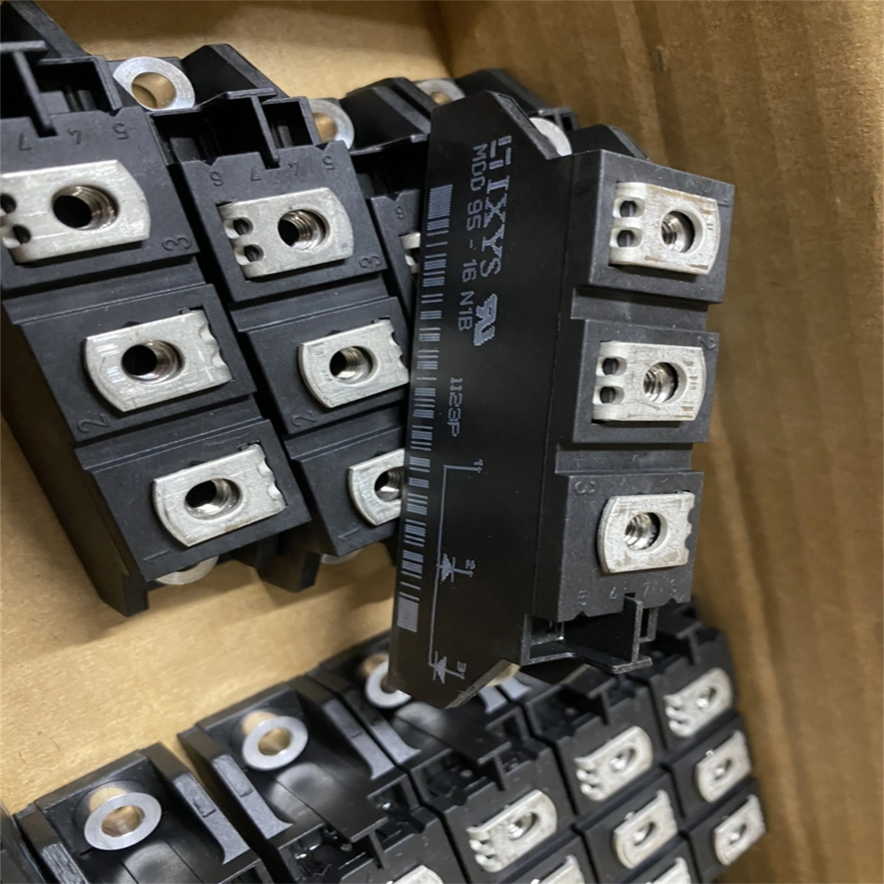 

MDD56-12 14 16N1B MDD72-16N1B MDD95-16N1B MDD95-18N1B