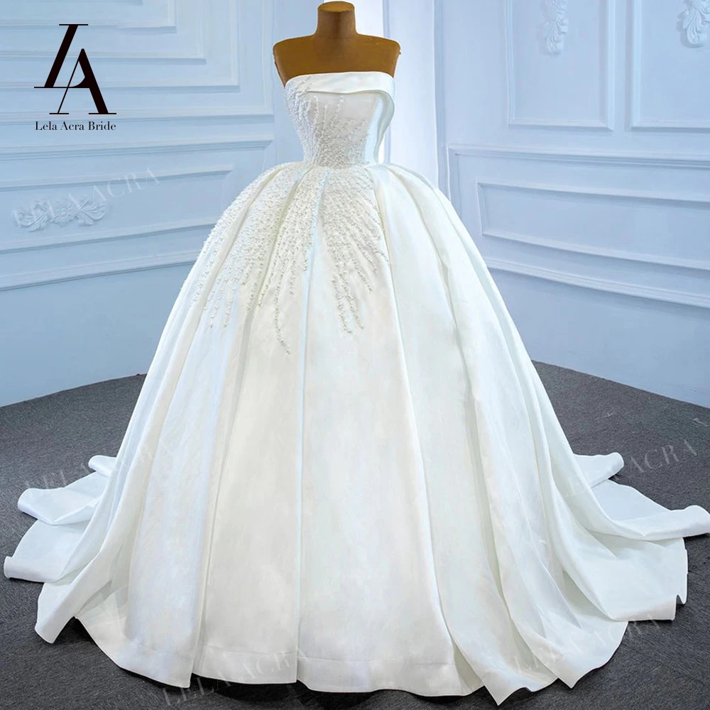 

LelaAcra Sleeveless Wedding Dresses for women 2023 Satin Pearls Court Train Princess Bride Gowns SH04 Plus Size Vestido de Noiva