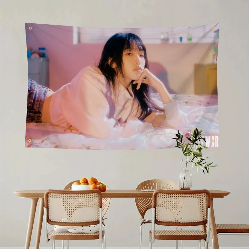 1 Шт. CHOI YENA Певица Ablum Love War Flag Полиэстер Бамбуковый Столб Декор Для Комнаты