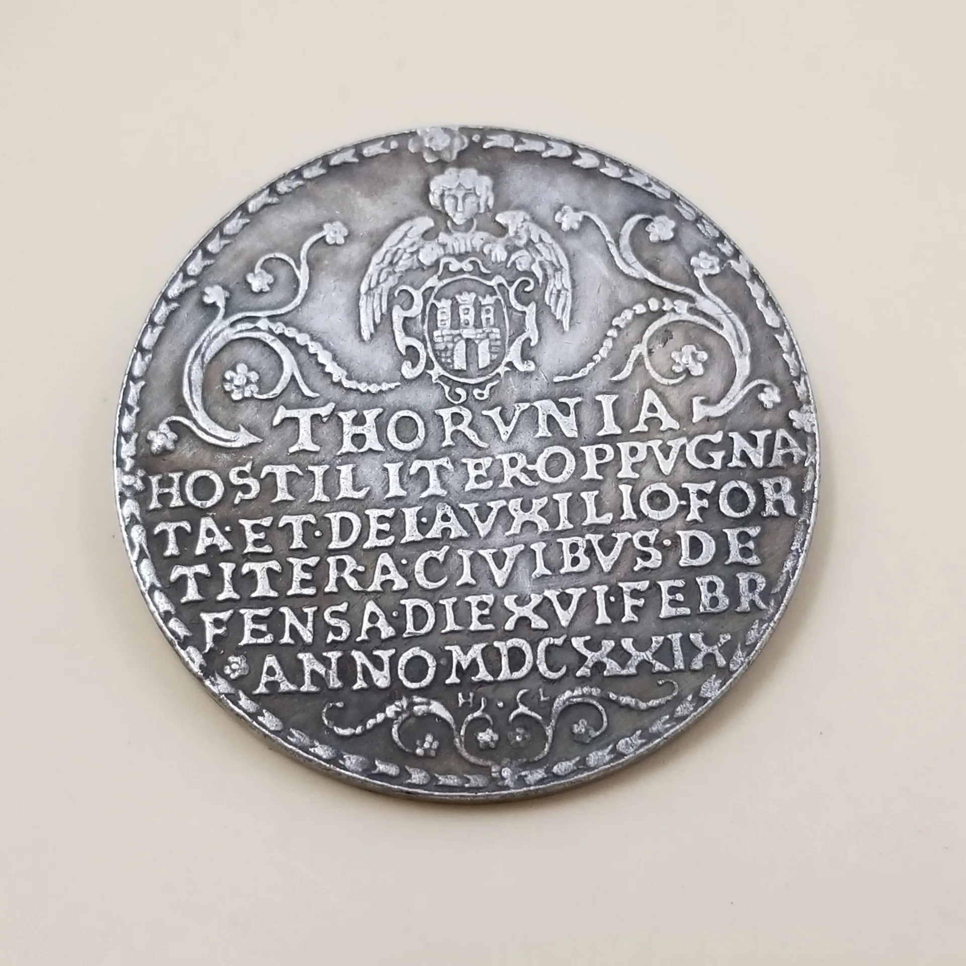 

Винтажные серебряные монеты 1840 года и ранее