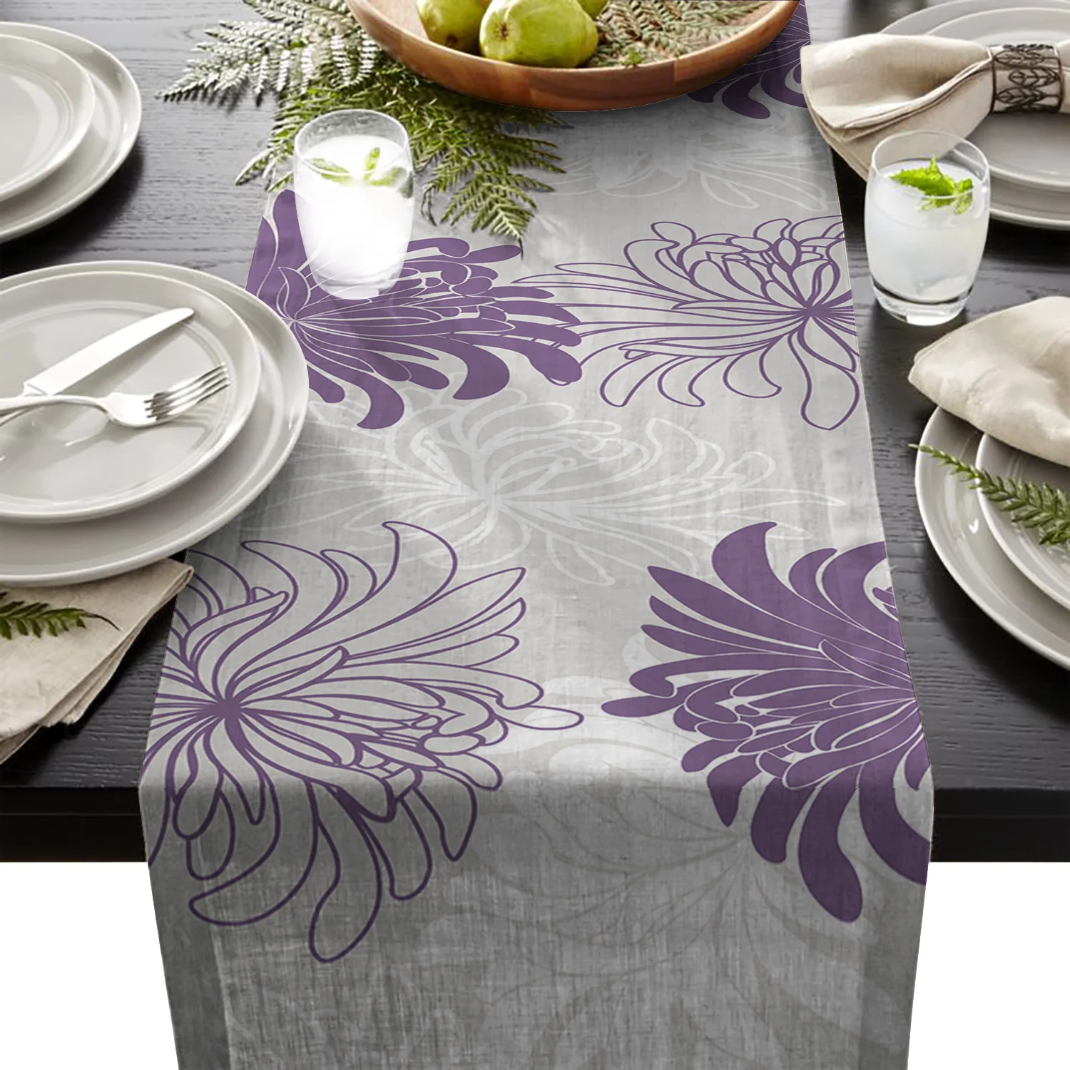 

Purple White Chrysanthemum Dahlia Table Runner Table Flag Home Party Decorative Tablecloth Table Runners