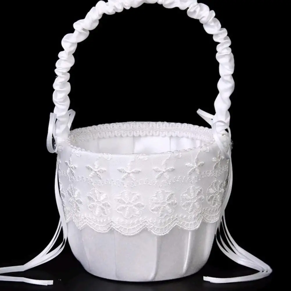 

Romantic Flower Pearl Bowknot Basket Flower Basket Wedding Ceremony Party Rose Flower Girl Makeup Basket Party Petals Basket