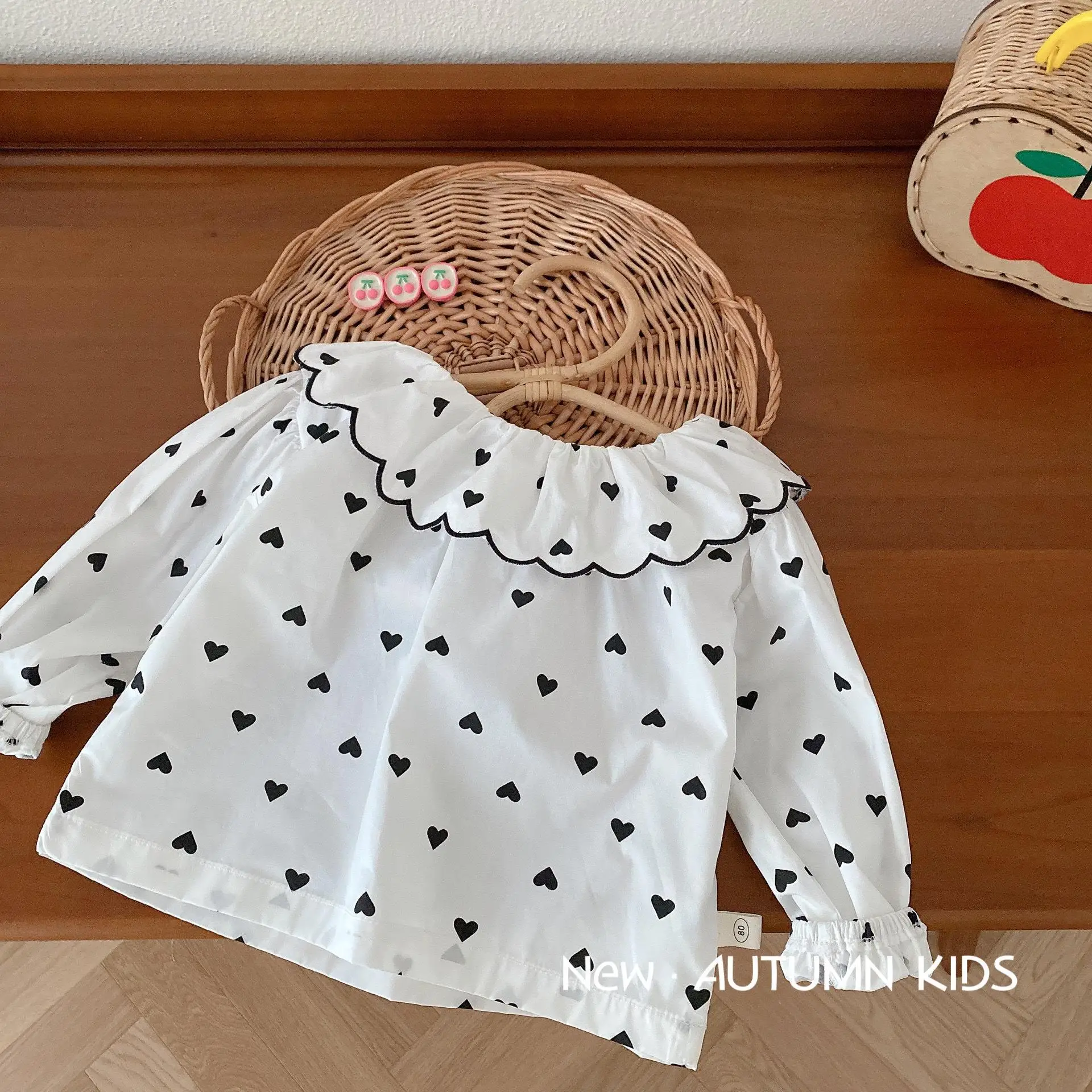 

Girls Love Shirt Autumn Baby Cute Children Korean Concise Peter Pan Collar Vitality Full Loose Product Simple 0-5 Year Old