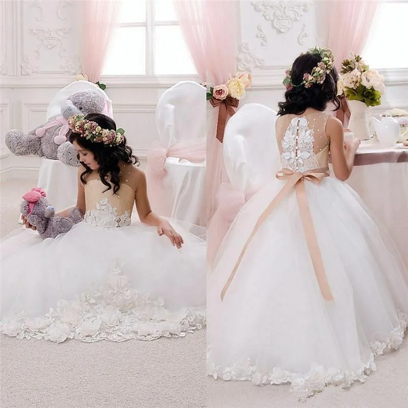 

Elegant White Flower Girl Dresses Hand Made Cute First Communion Dresses for girl with flowers Beaded Wedding Girls Pageant Gown