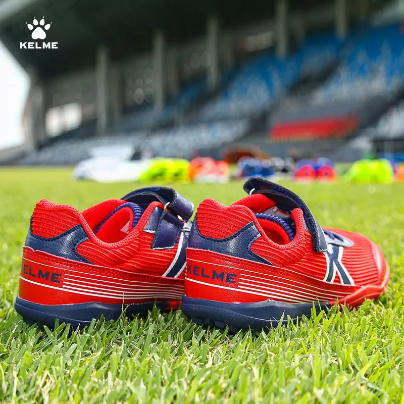 KELME Professional Kid's Soccer Shoes TF Crushed Spike Trainers Breathable Non-slip Children Sports Shoes Football Boots 6893171