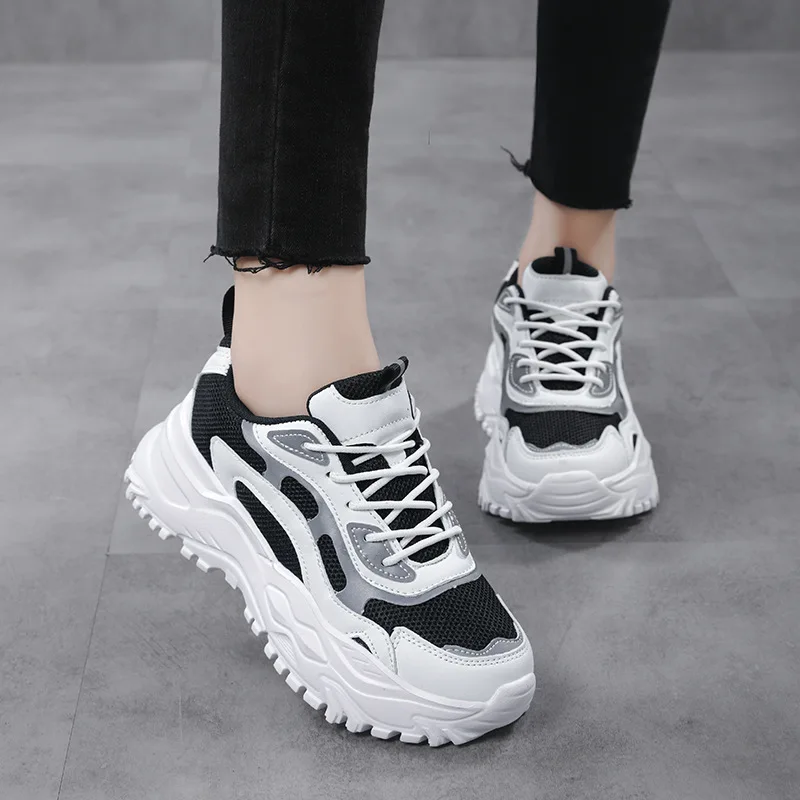 

Ladies Sports Women Vulcanized Shoes White Thick Sole Running Casual Platform Shoes Women Tennis Shoes The New Women Shoes 35-42
