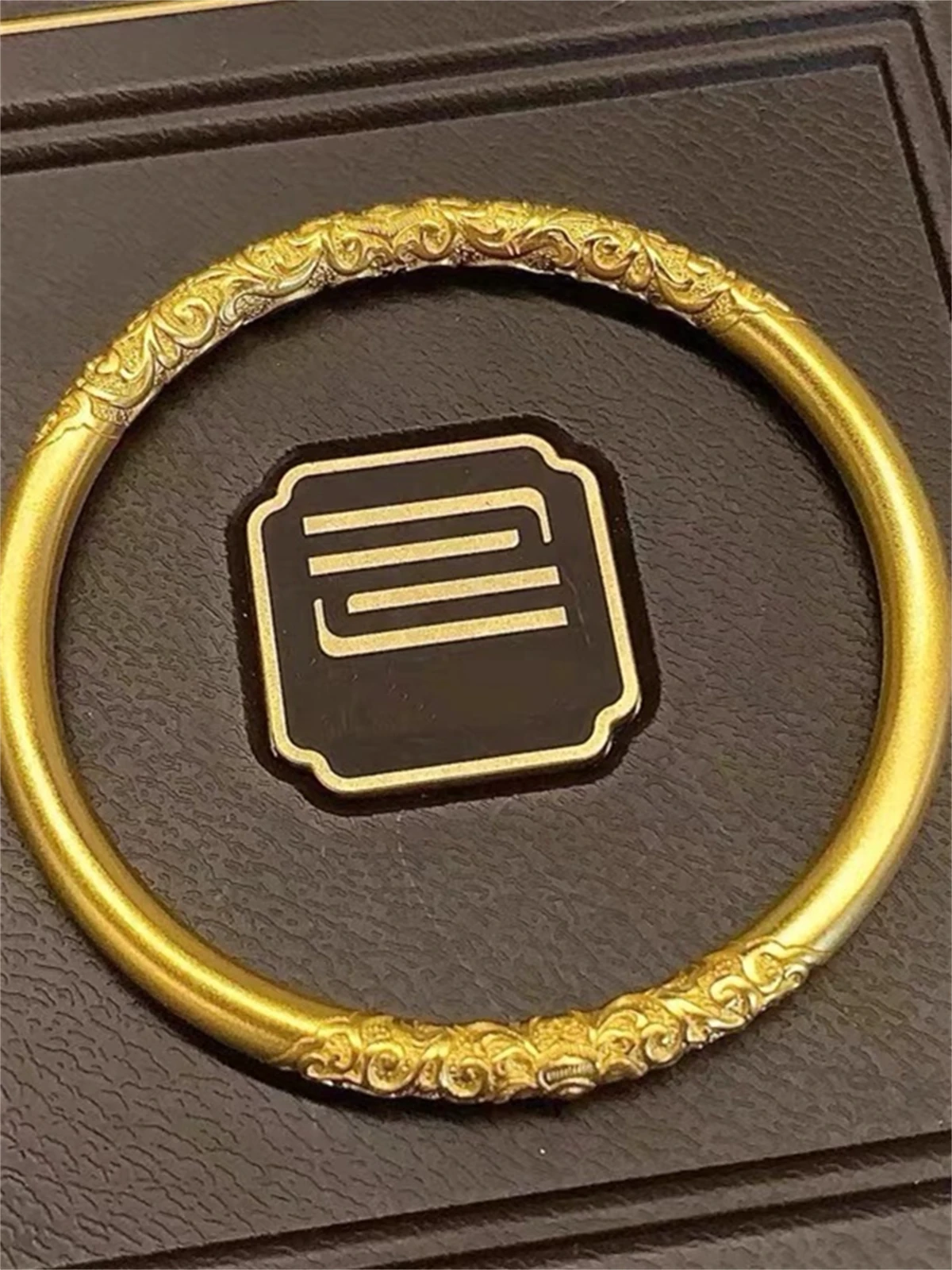 Новый браслет с рулонным узором Bauhinia Heritage простой однотонный в стиле ретро