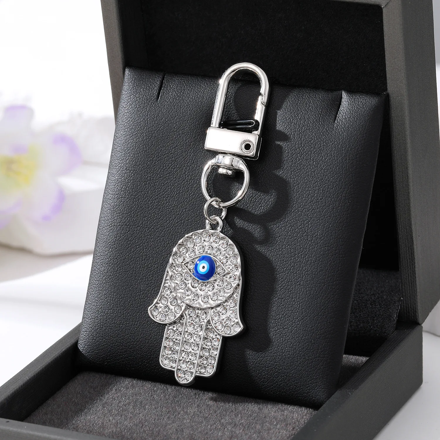 

Fashion Turkish Evil Eye Pendant Keychain For Women Men Shiny Rhinestone Fatima Hamsa Hand Heart Keyring Bag Car Key Accessories