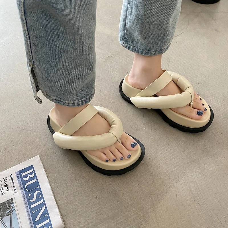 Новинка 2022 летние женские шлепанцы на платформе дизайнерские плоской подошве в