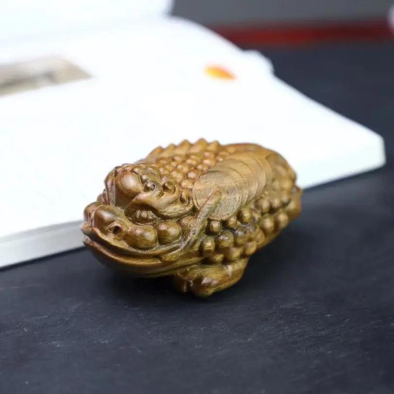 Сандаловое дерево аргентинского зеленого цвета трехногая Золотая Жаба резьба по