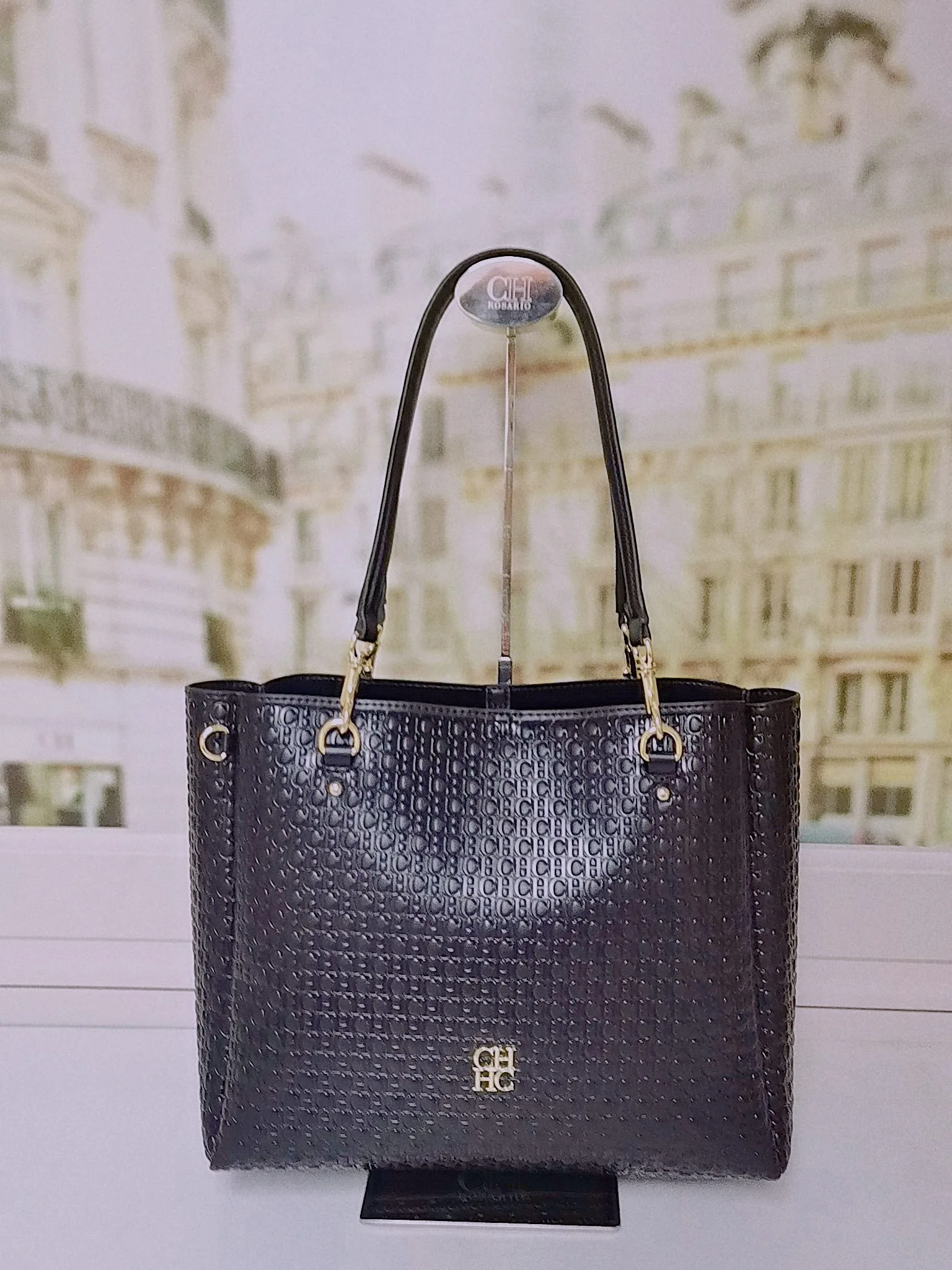 

Hot Summer 2022 CH CHHC Luxury Brand Large Capacity Handbag One Shoulder Strap Embossed Logo Design Metal Buckle Open