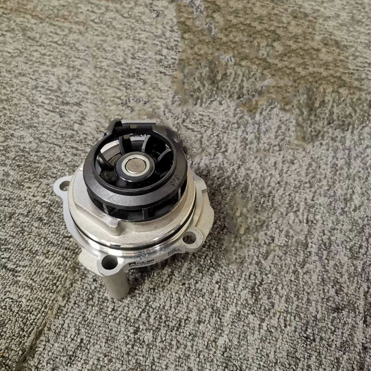 

Coolant pump with sealing ring pipe joint VW Ne w Be et le Ca dd y Je tt a Go lf Hexagonal Shoulder Bolts with Hex Socket seal