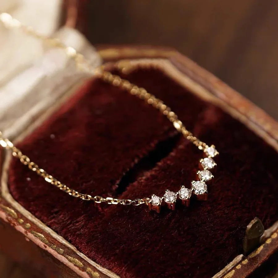 Simple Cubic Zirconia Necklace Women's Retro Fashion Niche Design Arc Pendant Collar Chain Temperament Necklace Pendants Elegant