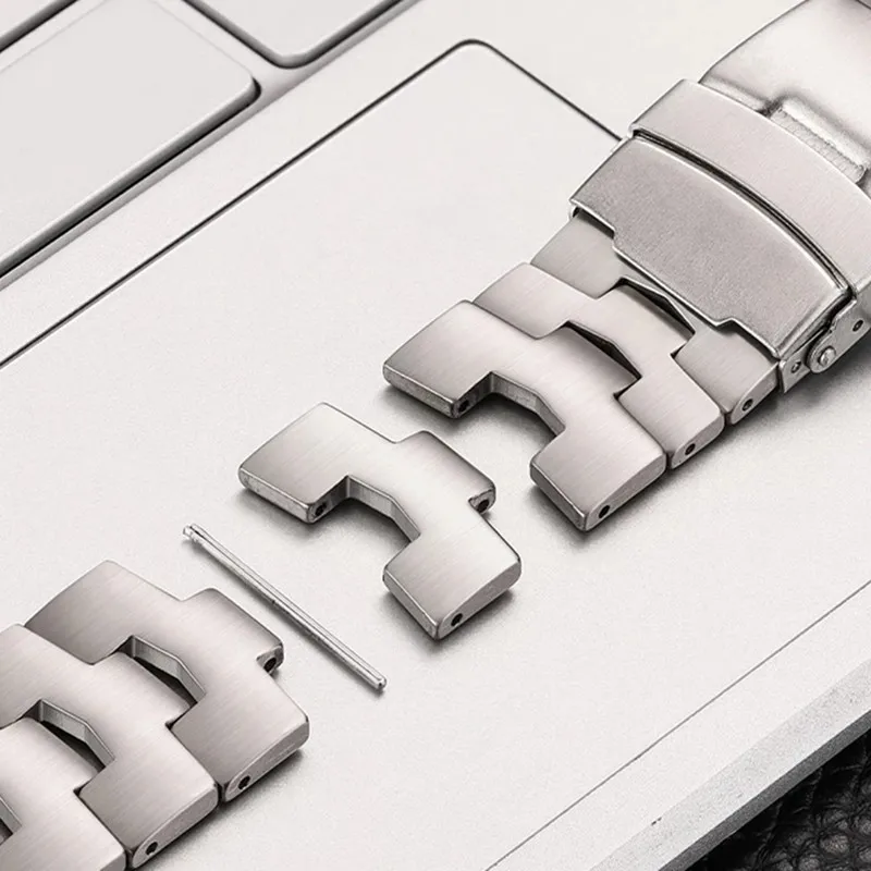 Luxury Titanium Metal Strap For Apple Watch 8 Ultra 7 49mm 45mm 41mm Light Bracelet For iWatch SE 6 5 4 3 2 44mm 42mm 40mm 38mm