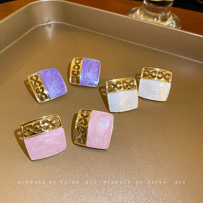 

Silver Needle Dripping Oil Square Earrings Fashion Simple Retro Atmosphere Sweet Earrings Fashion Earrings Female Jewelry