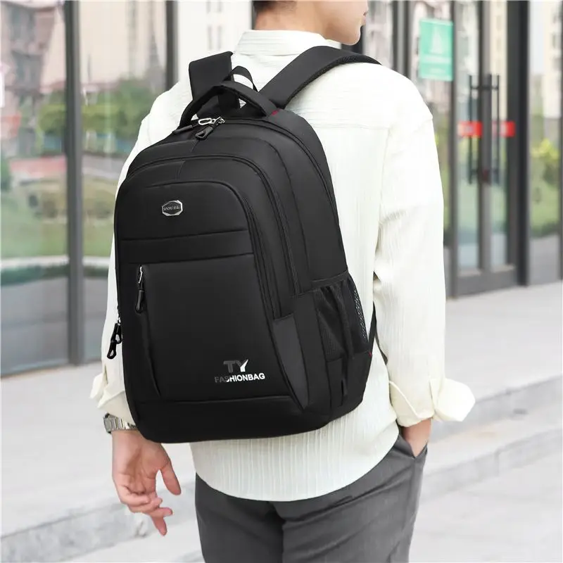 Рисунок 3 - Модный трендовый мужской рюкзак из ткани Оксфорд