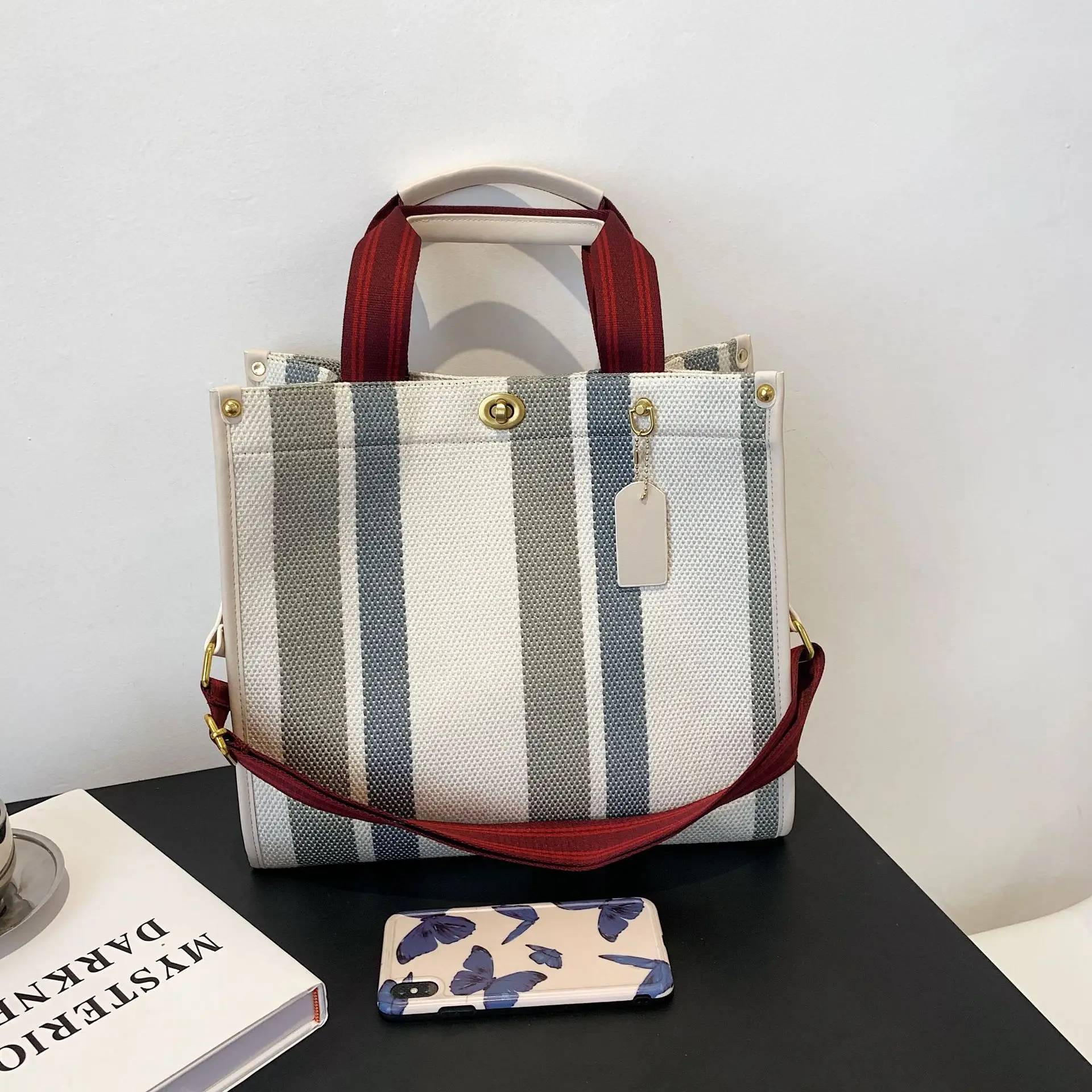 Large Tote Bag Casual Stripe Canvas Handbag For Women Wide Shoulder Strap Bag Female 2022 Trendy Texture Shoulder Bag Commuter