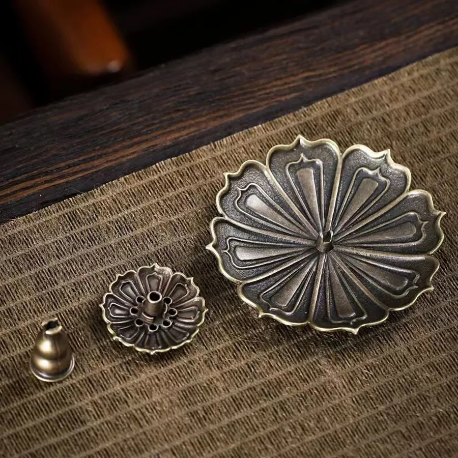 

Античный медный держатель для благовоний с цветком лотоса