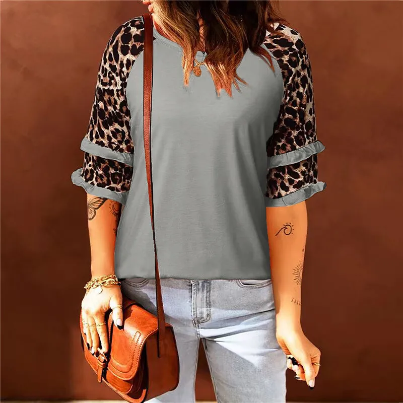 

2022 spring and summer European and beautiful women's new leopard print five-point sleeves round neck loose top