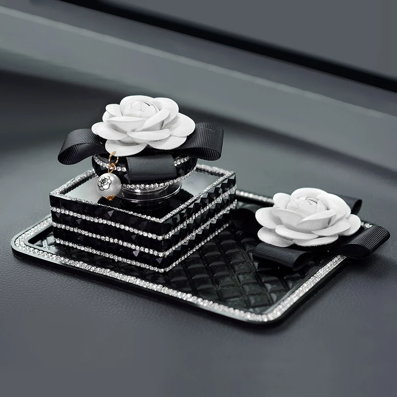 

Crystal Camellia Perfume Bottle Decor for Car Ornaments Air Freshener In Auto Interior Decoration Aroma Diffuser Car Accessories