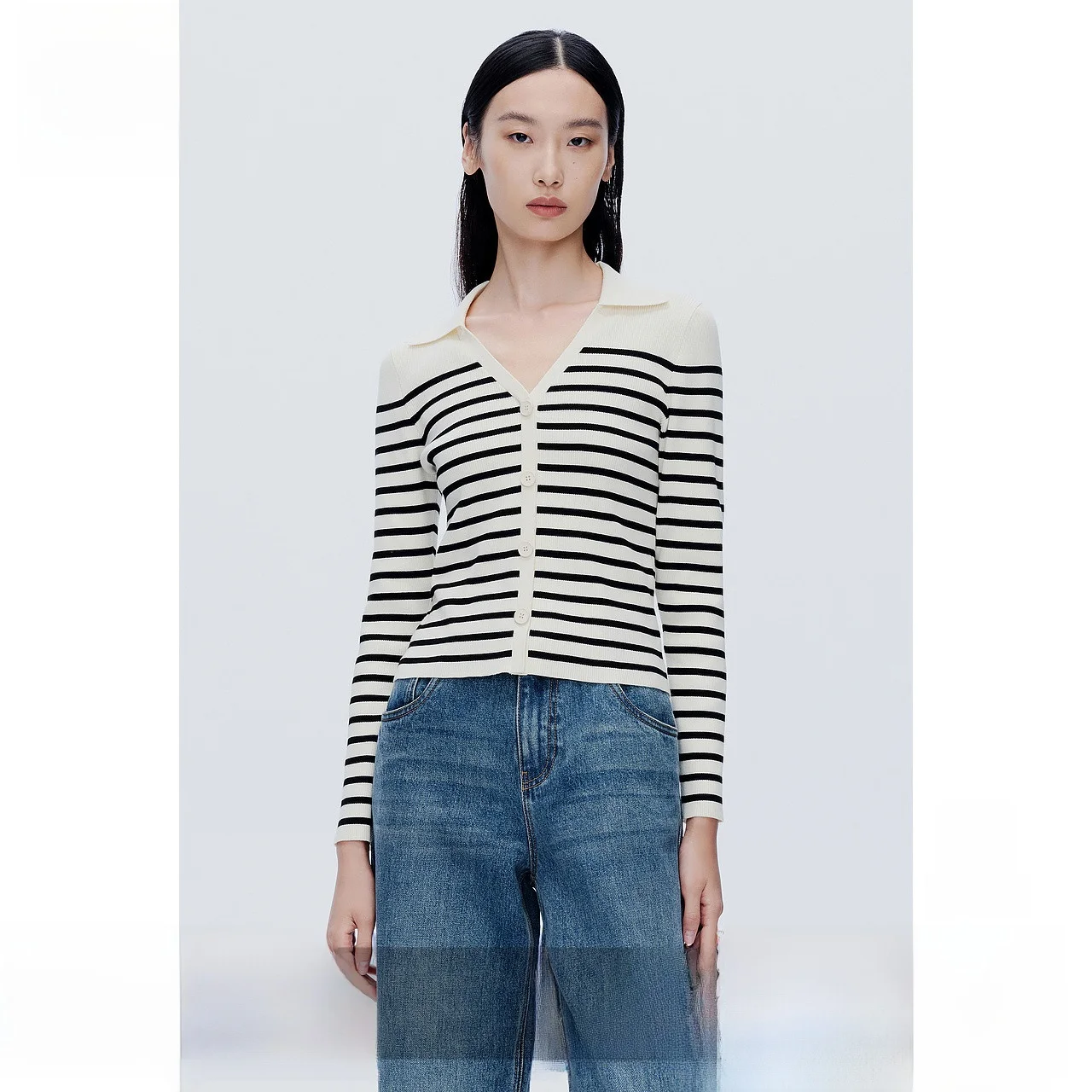 HS Утягивающая черно-белая полосатая вязаная весенняя новая женская одежда