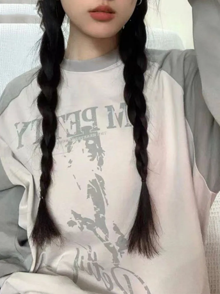 

Женский свитшот с круглым вырезом, контрастных цветов, с надписью